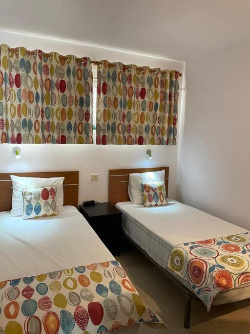 Puskas Apartman Costa De Antigua Extérieur photo