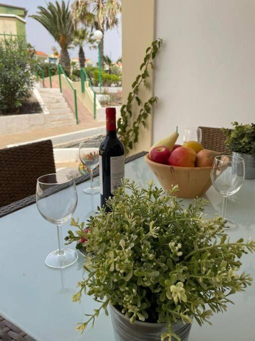 Puskas Apartman Costa De Antigua Extérieur photo